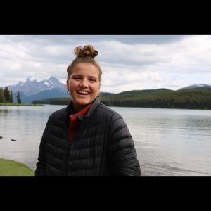 Meet your Posher, Béatrice